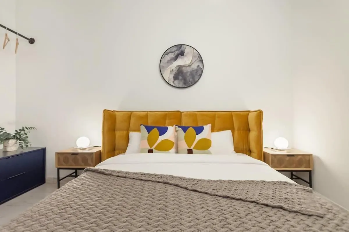 アパート Sagrada Familia Cozy 3 Bedroom With Balcony バルセロナ