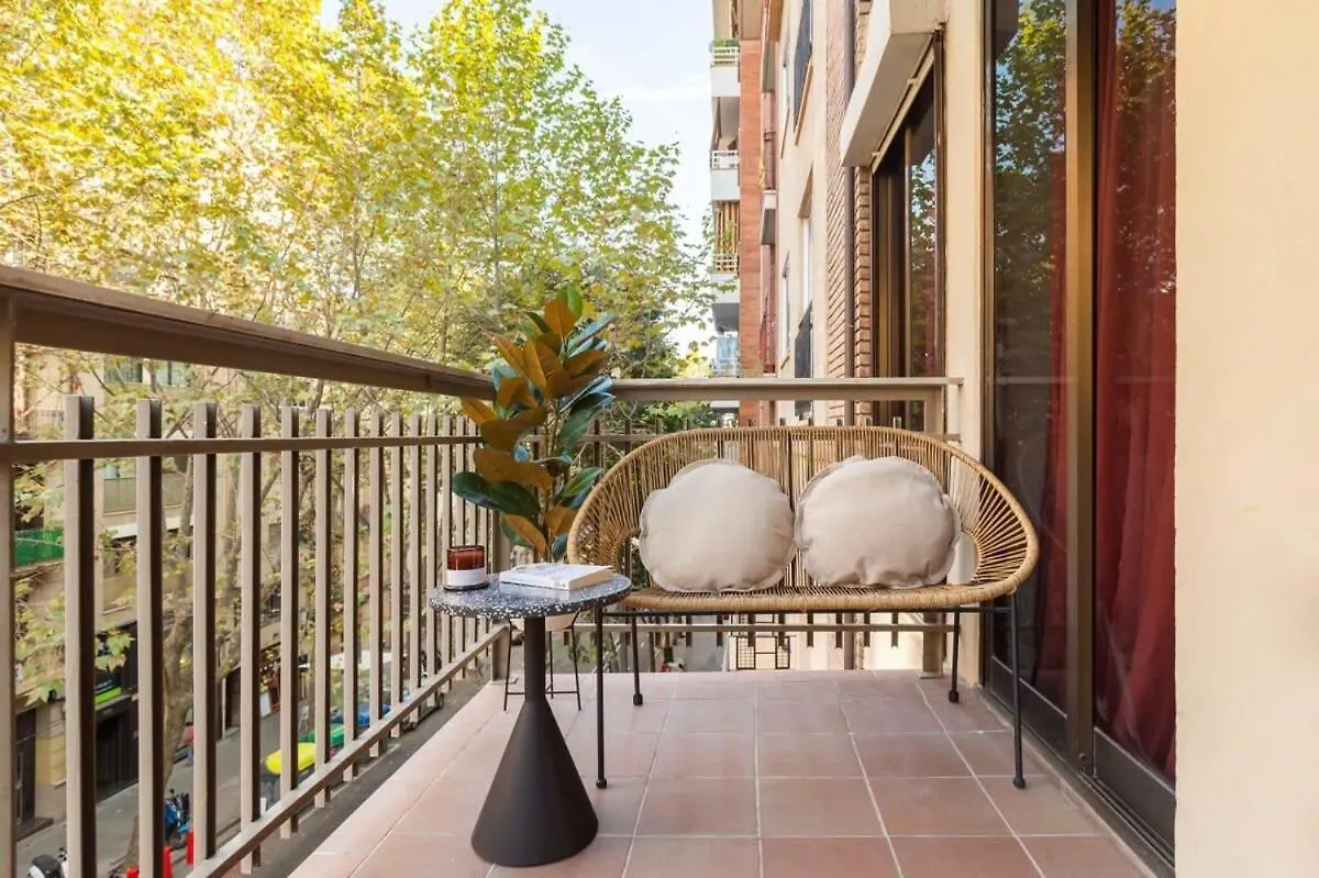 Sagrada Familia Cozy 3 Bedroom With Balcony バルセロナ アパート