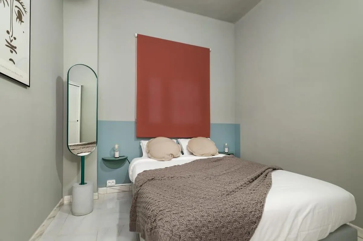 Sagrada Familia Cozy 3 Bedroom With Balcony バルセロナ