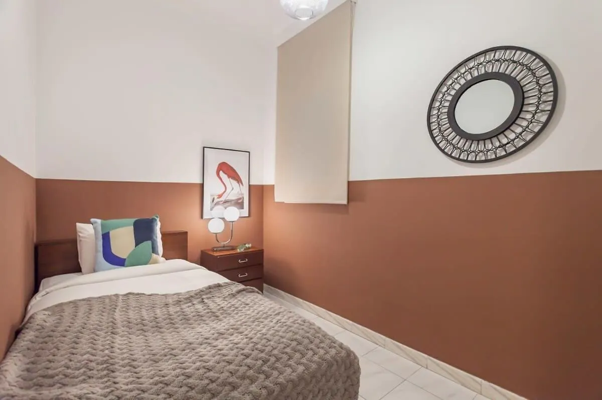 アパート Sagrada Familia Cozy 3 Bedroom With Balcony バルセロナ